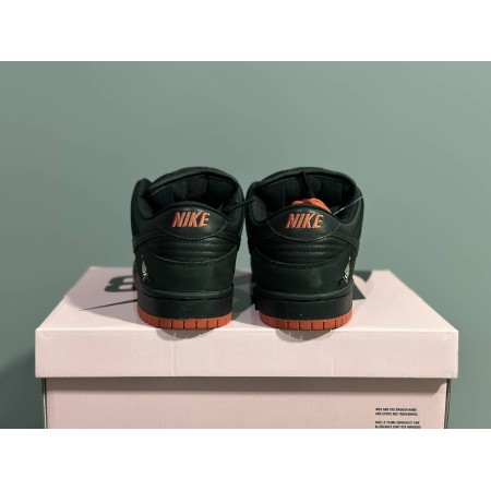 Nike SB Dunk Low Black Pigeon