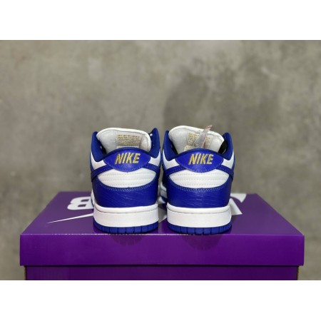 Nike SB Dunk Low Supreme Stars Hyper Royal (2021)